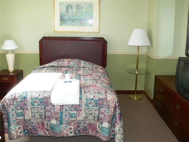 Brookside House Lodging Quincy Exterior photo